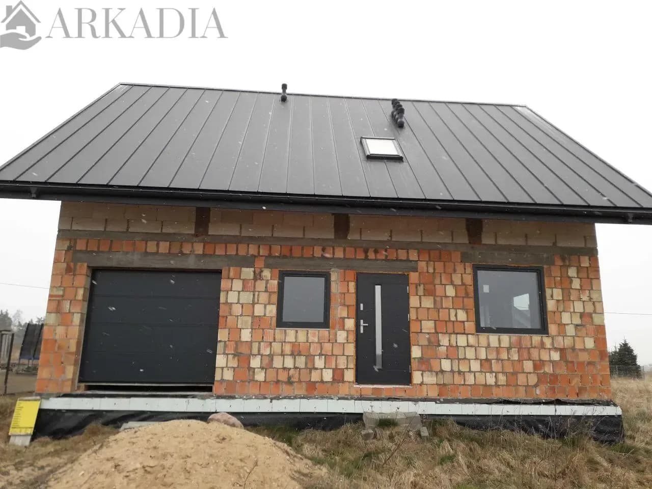 Na sprzedaż dom w stanie surowym zamkniętym 131m2 w miejscowości Zabłudów-Kolonia cena 410000 — zdjęcie 2